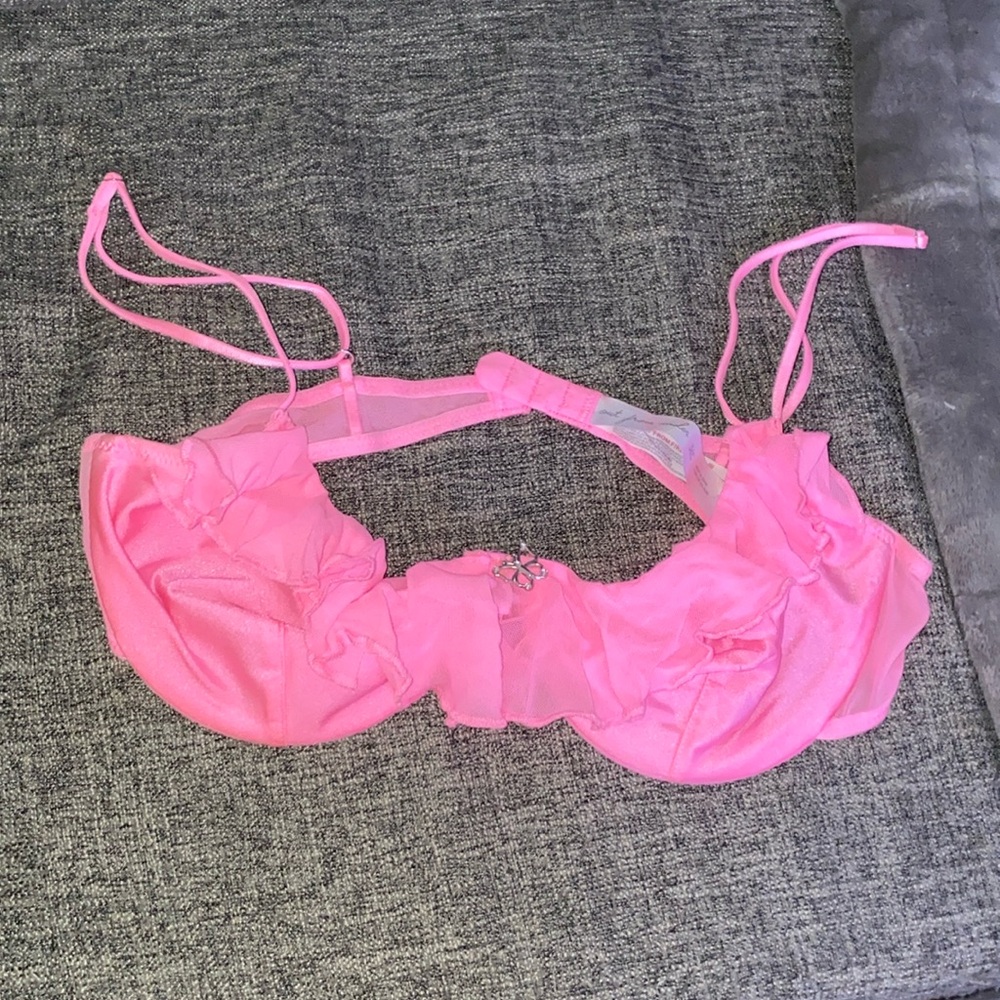 Pink ruffles bra